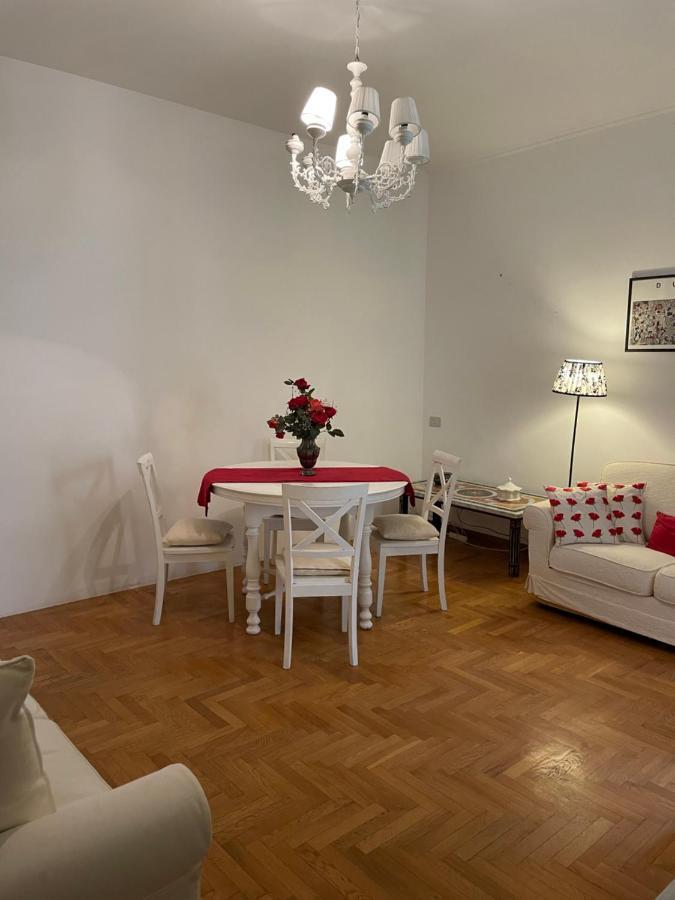 Elegant Apt-Typical Roman Palazzina Pz Alessandria Zewnętrze zdjęcie